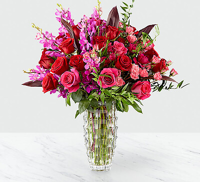Heart&#039;s Wishes Luxury Bouquet by Interflora