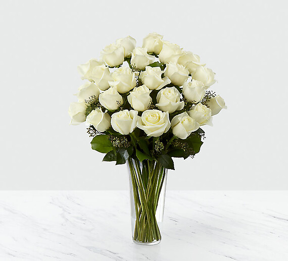 12 White Roses Bouquet